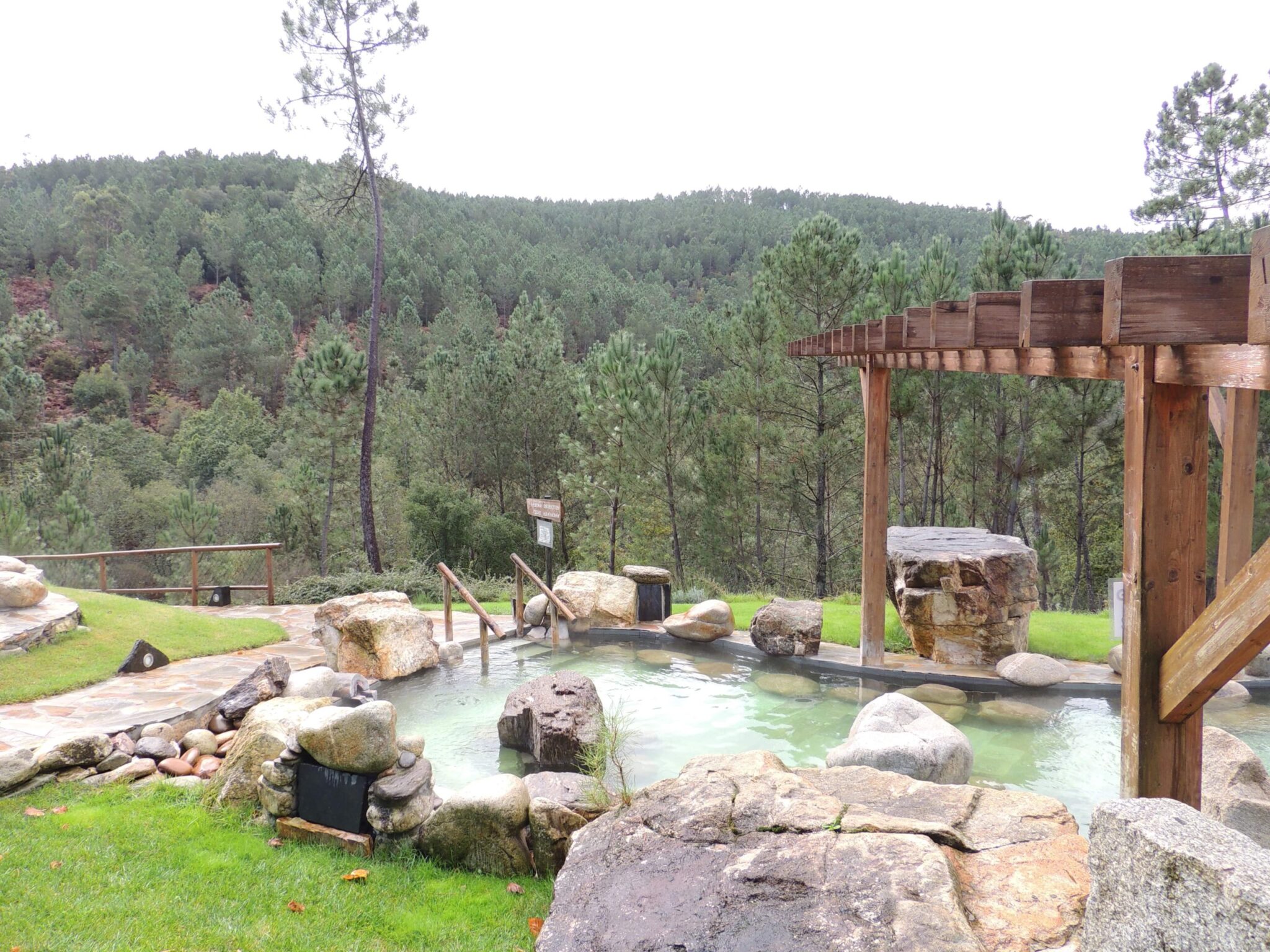 termas-a-chavasqueira-aguas-termales-en-ourense